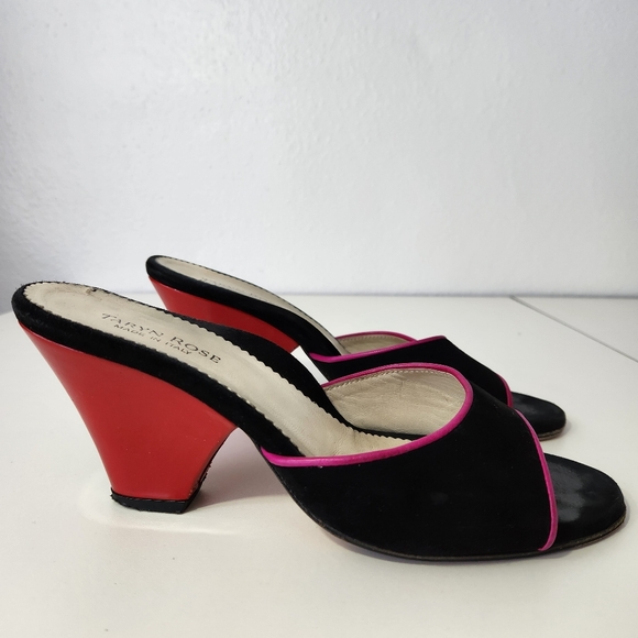 Black,Red & Pink Taryn Rose Suede Leather Heels Size 8.5 - Picture 3 of 14
